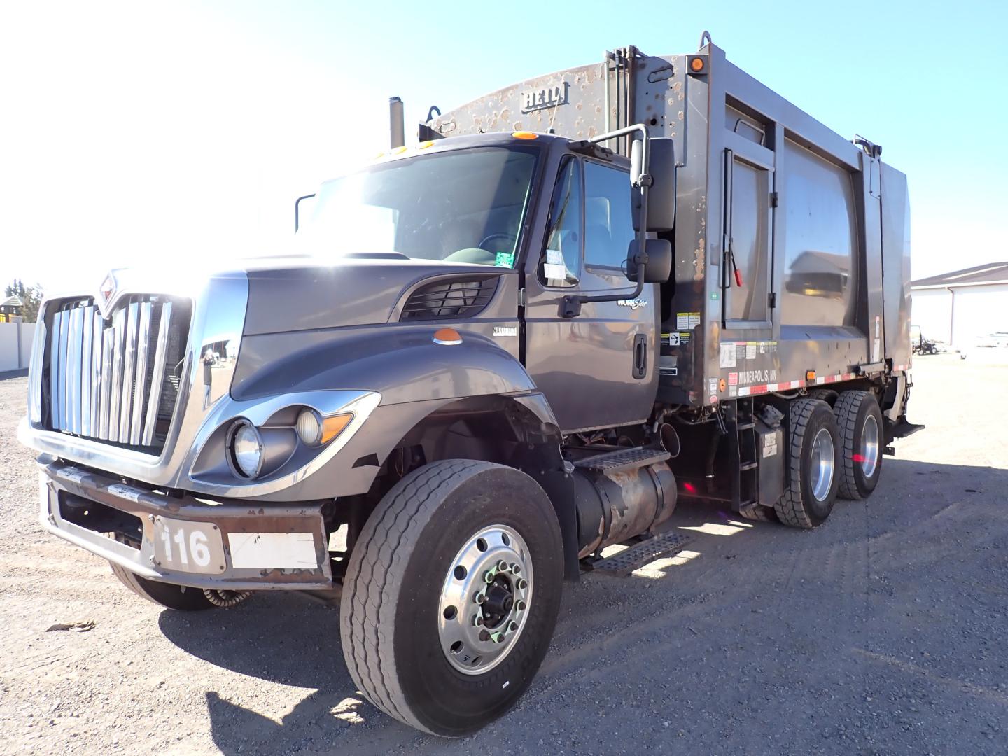 CAMION DE BASURA INTERNATIONAL 7400